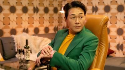 Netflix To Stream NFL Games Live On Christmas Day 2024