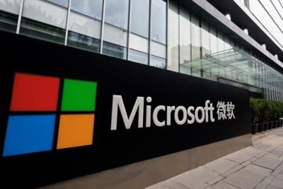 Microsoft Requires China Staff Relocation Amid U.S.-China Tensions