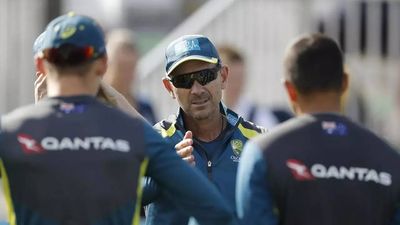 Watch: Justin Langer shares the famous 'rubbish bin' story from Australia's 2019 Ashes defeat