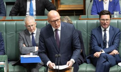 Peter Dutton promises to slash permanent migration by 25% in short term in populist budget reply