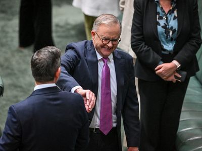 Australian PM defends evicting reluctant tenant from his Sydney home