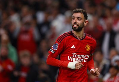 Bruno Fernandes makes statement on Manchester United future as Erik ten Hag admits ‘he has to carry the team’