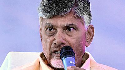 Chandrababu Naidu flags concerns over e-office upgradation in Andhra Pradesh