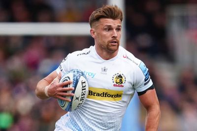 Henry Slade ends speculation about France move by staying at Exeter