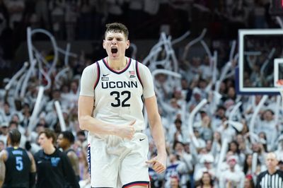 The latest 2024 NBA mock draft from Fox Sports has Donovan Clingan to the Rockets at No. 3