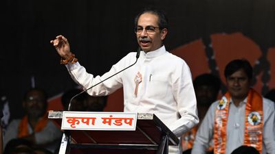 Modi eager to reclaim PM post instead of paving way for next generation: Uddhav Thackeray