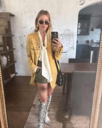 Julianne Hough's Stylish Instagram Photoshoot: Fashion Inspiration