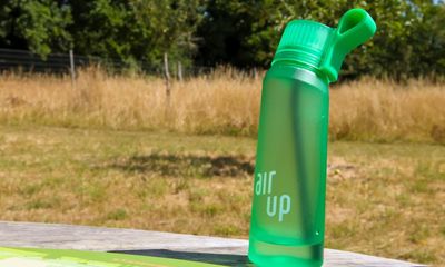 Air Up: scent-flavoured water bottle becomes latest playground craze