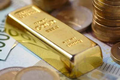 3 Gold Stocks Making May Moves
