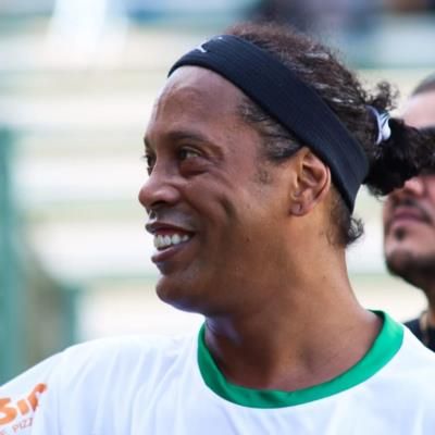 Ronaldinho: The Smiling Soccer Star