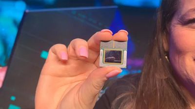 Handheld gaming PC makers look to Intel Lunar Lake CPUs as an alternative to dominant Ryzen Z1