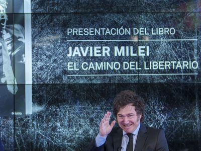 Argentine president Javier Milei begins unusual visit to Spain, snubbing officials