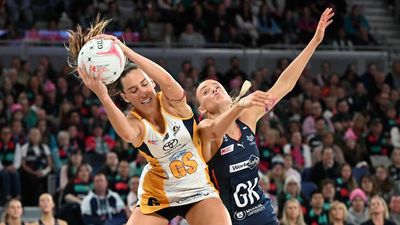No drama for Lightning this time in win over Vixens