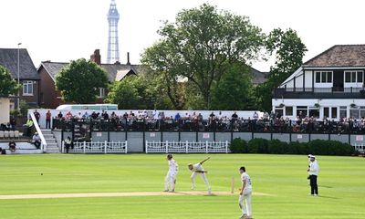 Lancashire v Durham, Surrey v Worcestershire: county cricket – as it happened