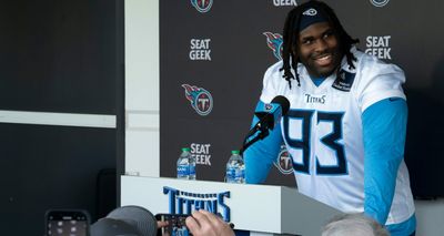 Titans’ T’Vondre Sweat throws shade at University of Tennessee