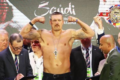 Oleksandr Usyk weight corrected ahead of Tyson Fury showdown