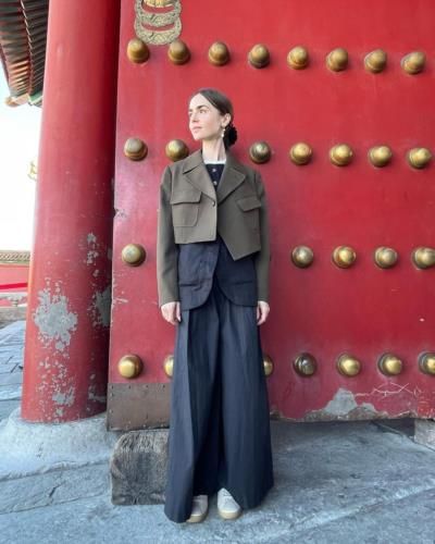 Lily Collins Radiates Effortless Elegance In Chic Black Outfit