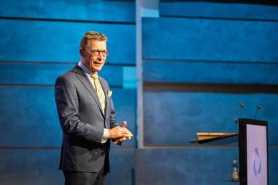 Former NATO Chief Proposes Ukraine's NATO Accession Talks