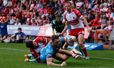 Wigan roar into Challenge Cup final with crushing seven-try win over Hull KR