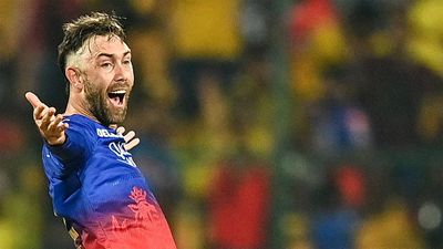 Glenn Maxwell dismisses Ruturaj Gaikwad to become only second RCB spinner ever to...