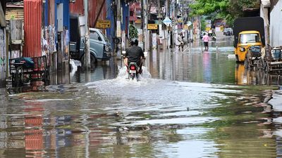 Extremely heavy rainfall likely over four districts in Kerala till Wednesday