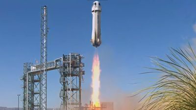 Blue Origin launches 1st crewed spaceflight since August 2022 (video)