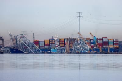 Baltimore Workers To Move Crashed Cargo Ship