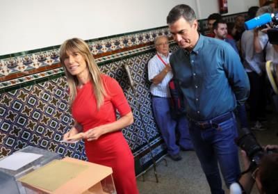 Spain Recalls Ambassador Over Argentina Political Controversy