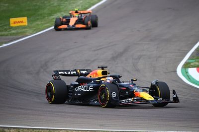 Video: Norris just misses out on catching Verstappen at the F1 Imola GP