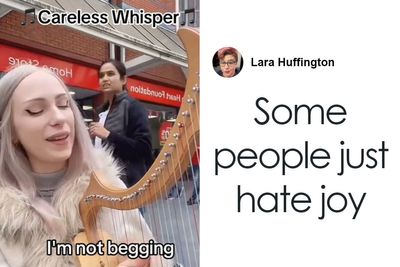 “I’m Not Begging”: A Harpist Impressively Keeps Her Composure While A “Karen” Berates Her