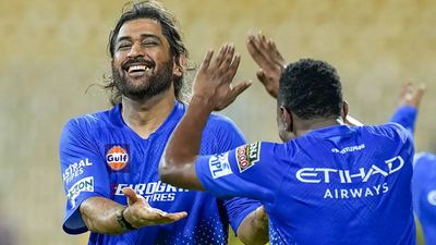 Despite CSK elimination setback, MS Dhoni's gesture brings smile on RCB youngster's face