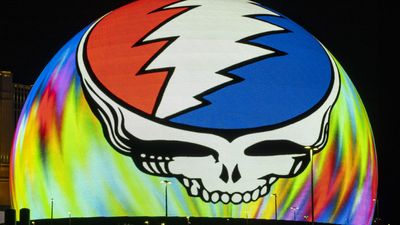 “Picture a bright blue ball spinning... Dizzy with eternity": Dead & Company, featuring John Mayer, delight Deadheads at The Sphere