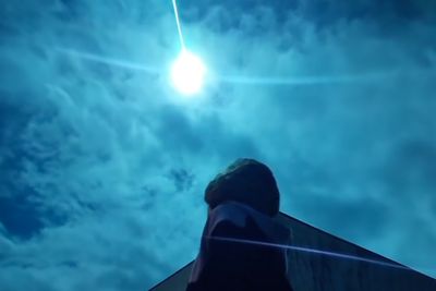 This Girl Accidentally Captured The Coolest Video So Far: A Stunning Piece Of A Comet Over Portugal