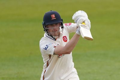 Somerset and Essex win to keep in touch with County Championship leaders Surrey