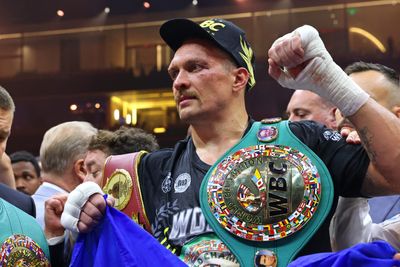 Weekend Review: Oleksandr Usyk made history with transcendent performance