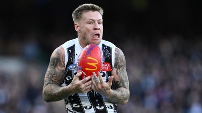 Abdominal strain rules Magpie De Goey out of Freo game