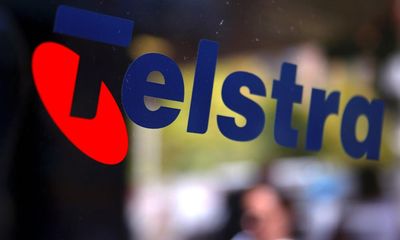 Telstra to cut 2,800 jobs but chief executive insists change won’t affect retail customers