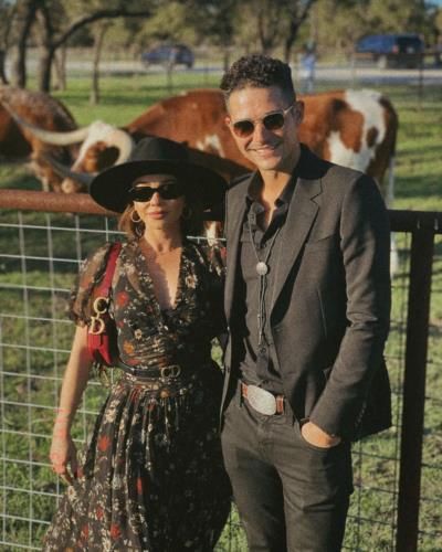 Sarah Hyland And Partner Radiate Charm In Farm Photoshoot