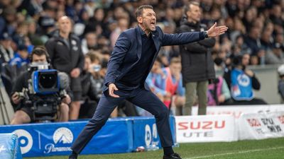 Popovic stands in way of Mariners treble: Arnold