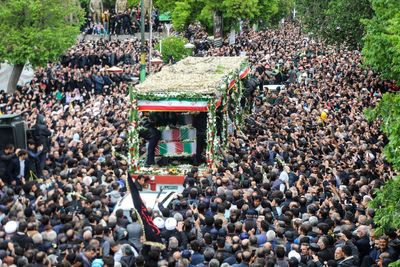 Thousands mourn Iran’s Raisi in Tabriz procession after helicopter crash