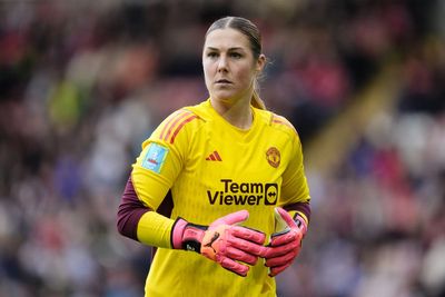 Mary Earps will take her time to decide Manchester United future