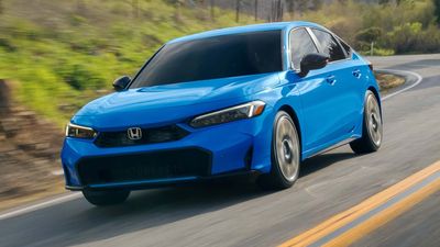 The 2025 Honda Civic Hybrid Gets 200 HP and 50 MPG