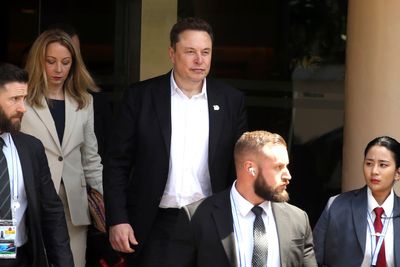 Tesla investors urge shareholders to vote against Elon Musk’s $56bn payday – and slam board for failing to curtail him