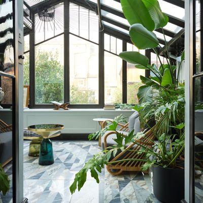 7 conservatory design mistakes turning your extra room into a dumping ground - what you should be doing instead
