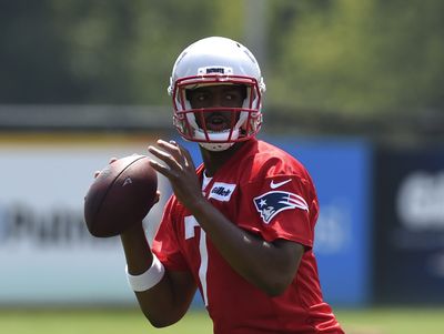 Jerod Mayo hints at trimming down Patriots’ QB room