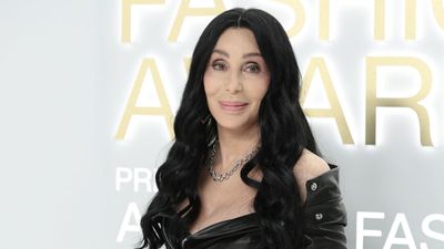 Cher brings her neutral bedroom to life with a boutique hotel-inspired feature that's 'taking center stage' for 2024