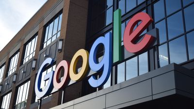 Google slams Microsoft security failures, offers software discounts in bid to poach customers