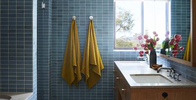 4 Signs That It's Time to Replace Your Towels With New Ones, Say Experts