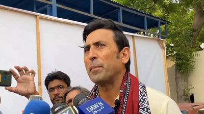 Watch: 'India-Pakistan ke matches mei players star bante hai' - says former Pakistan batsman Younis Khan