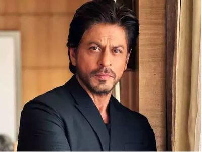 Shah Rukh Khan admitted to Ahmedabad Hospital after suffering from heatstroke